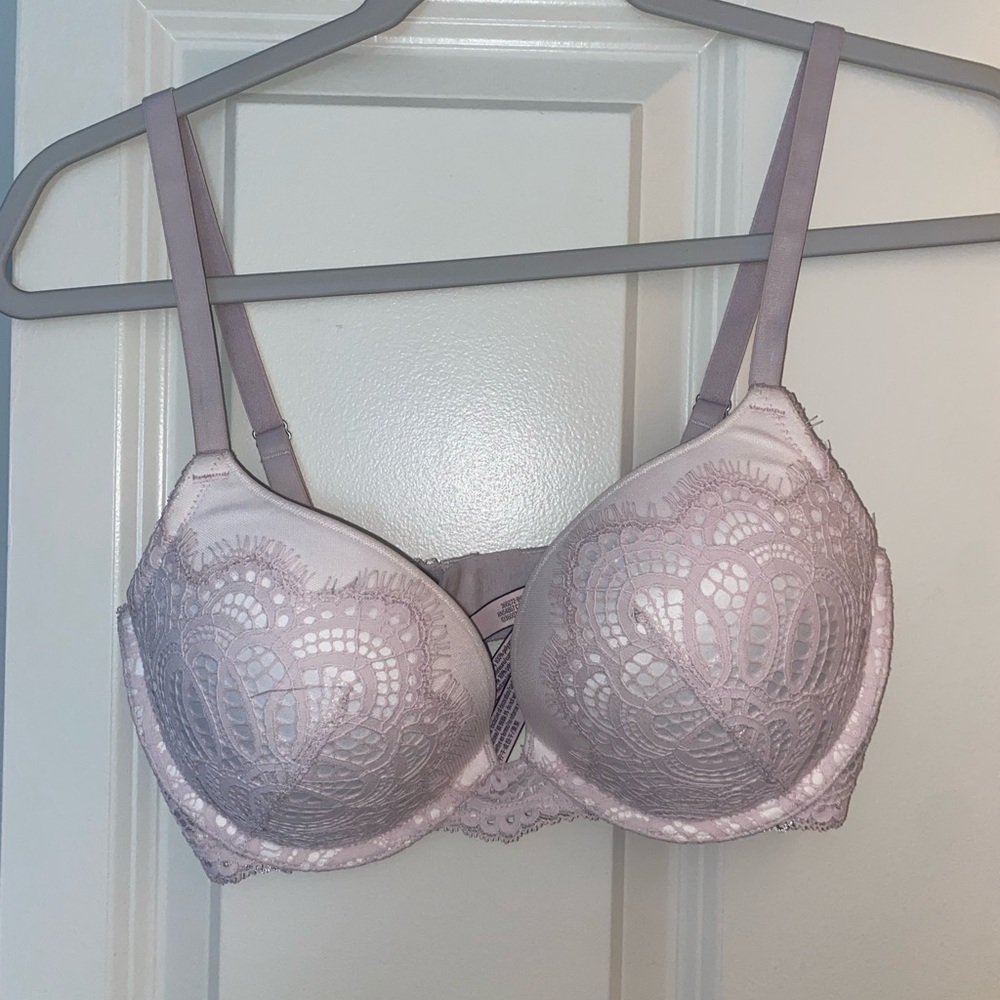 Victoria Secret DD Pushup